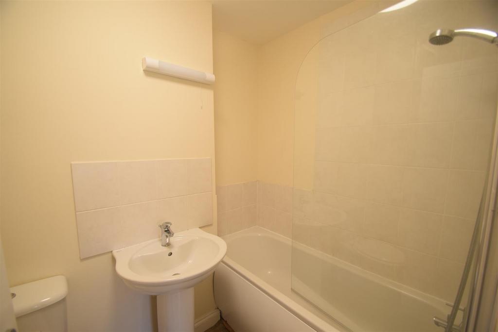 Bathroom.JPG