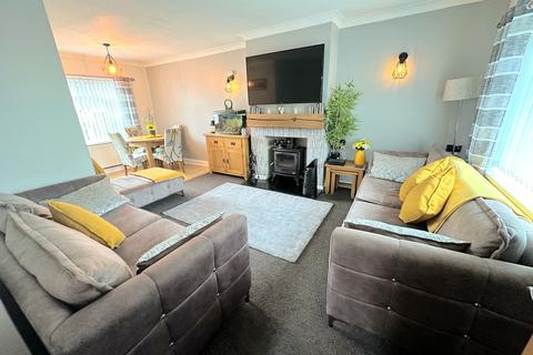 3 bedroom semi-detached house for sale, Moor Bottom Road, Halifax HX2