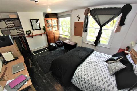 5 bedroom flat to rent, Cannon Street Road, London E1