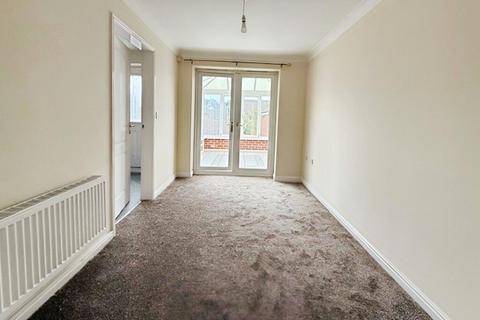 3 bedroom detached house to rent, Norrels Drive, Rotherham S60