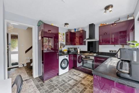 2 bedroom terraced house for sale, Farriers Road, Epsom KT17