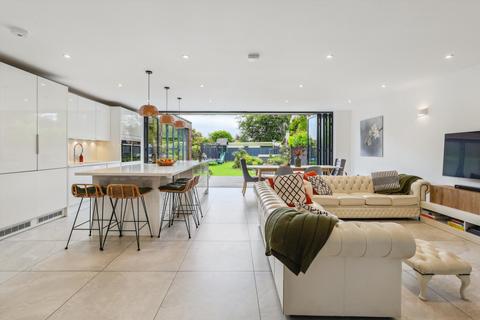 undefined, Walton Lane, Weybridge, Surrey, KT13