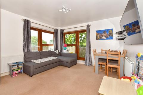 2 bedroom flat for sale, Howlands Court, Crawley RH10