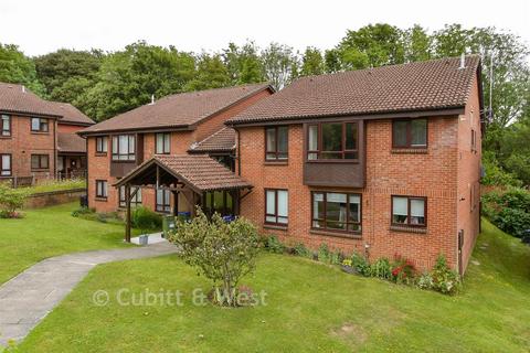 1 bedroom flat for sale, Warren Drive, Lewes, East Sussex