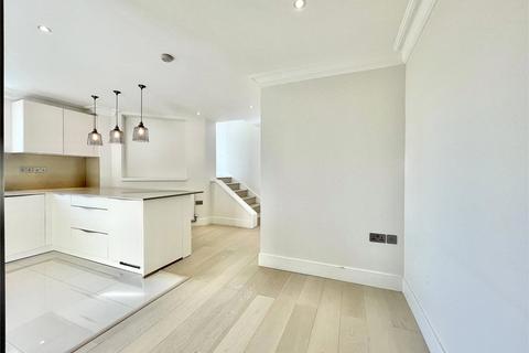 3 bedroom apartment for sale, Village Road, Enfield, EN1