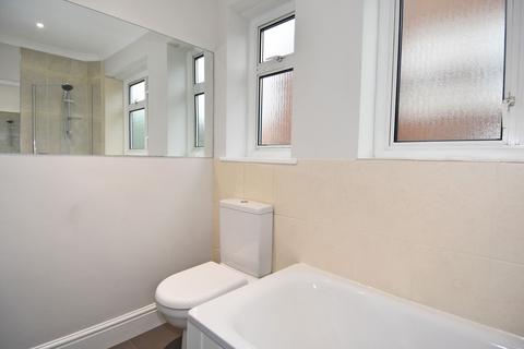 24 Kelvedon Close, Kingston Upon Thames, KT2 5LG