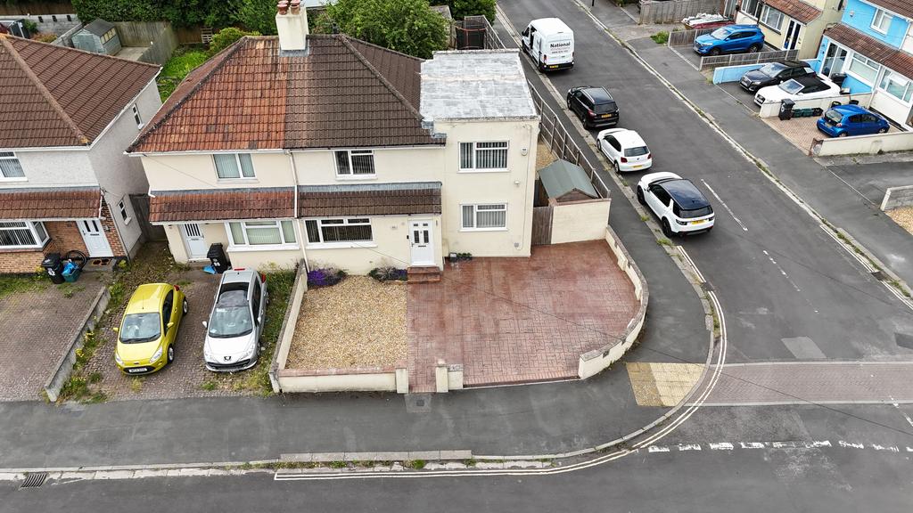 View of driveway
