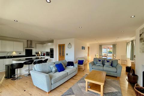 4 bedroom detached house for sale, Beach View Crescent, Plymouth PL9