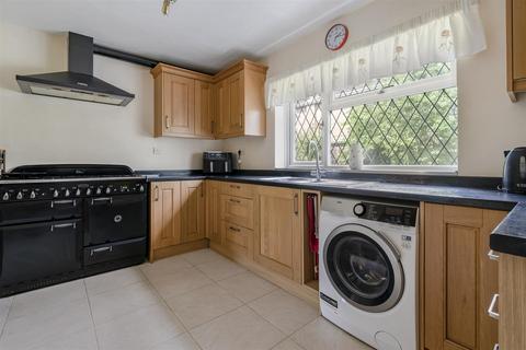 6 bedroom detached house for sale, Rutherford Way, Tonbridge TN10