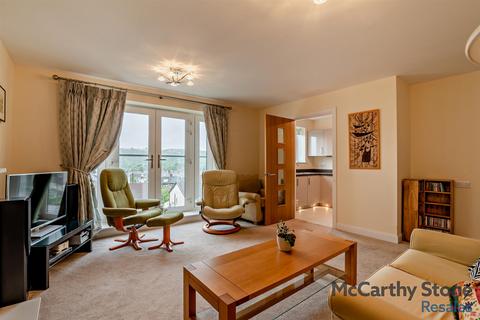 2 bedroom apartment for sale, Chesterton Court, Railway Road, Ilkley