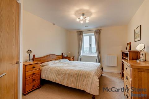 2 bedroom apartment for sale, Chesterton Court, Railway Road, Ilkley