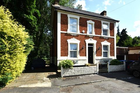 2 bedroom detached house for sale, Albert Road, Addlestone, KT15