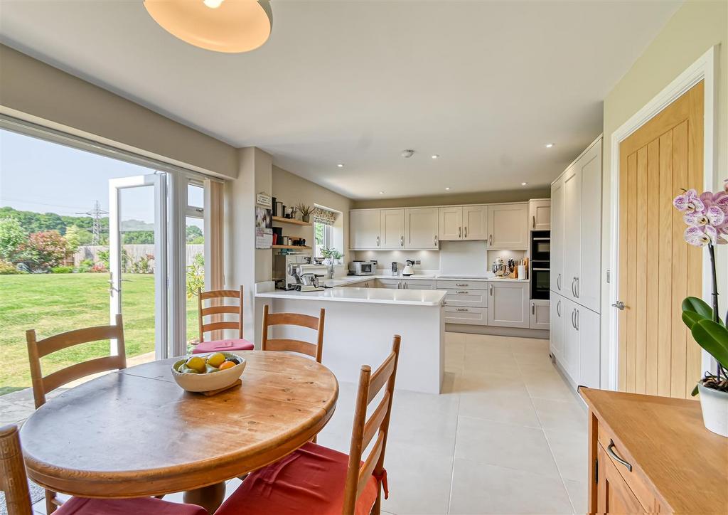 1 Rowan Grange-02.jpg