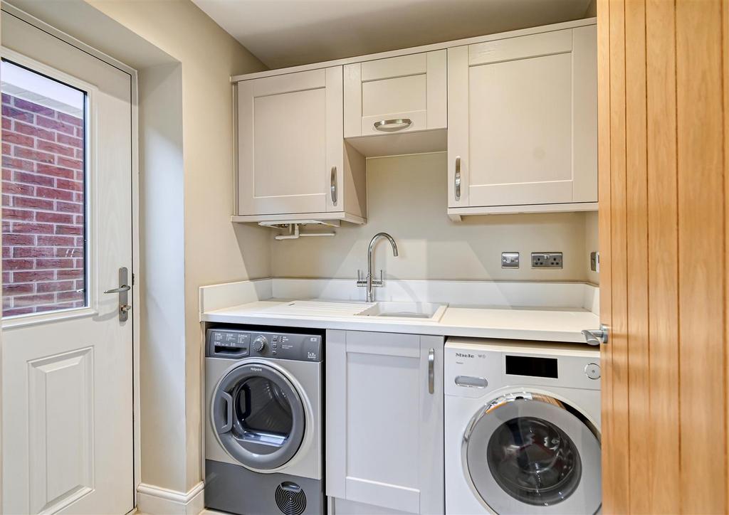 1 Rowan Grange-05.jpg