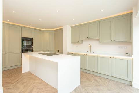 Lees View Ashford Road, Badlesmere Lees, Faversham, ME13 0NZ