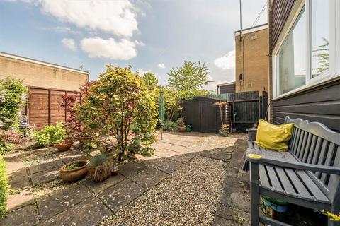 2 bedroom flat for sale, Baring Road, London SE12