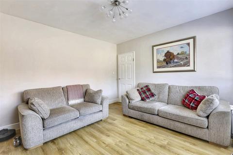 51 Rendlesham Road, Enfield, EN2 0TY