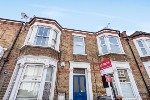 3 bedroom flat for sale, St Asaph Road, Brockley, London, SE4