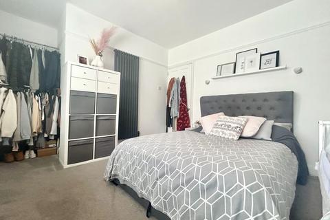 17 Gordon Avenue, Lanesfield, Wolverhampton, WV4 6PX