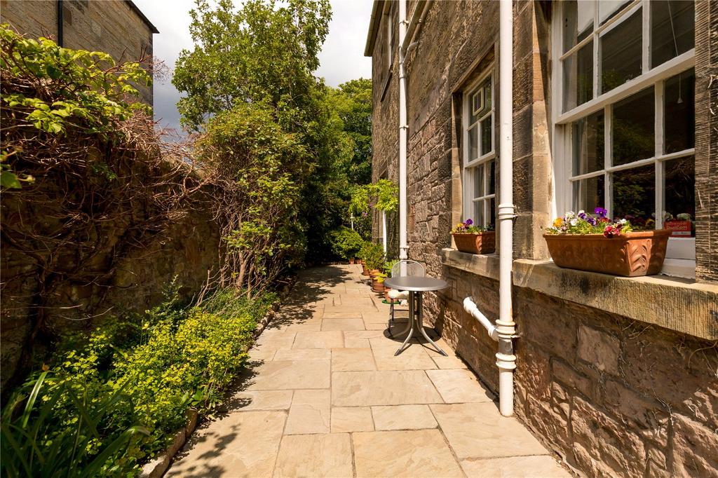 Side Passage