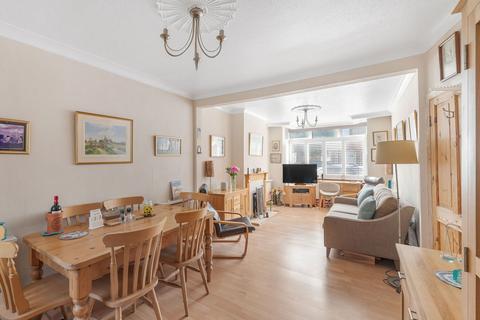 72 Dennett Road, Croydon, CR0 3JA