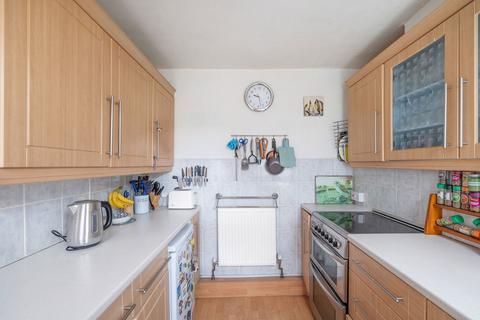 72 Dennett Road, Croydon, CR0 3JA