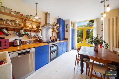 3 bedroom terraced house for sale, Denbigh Road, Central Park Area, E6 3LF