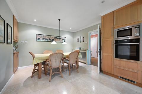 4 bedroom detached bungalow for sale, Dukes Wood Drive, Gerrards Cross, SL9