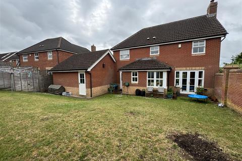 4 bedroom detached house for sale, Northbourne Road, Swindon SN25