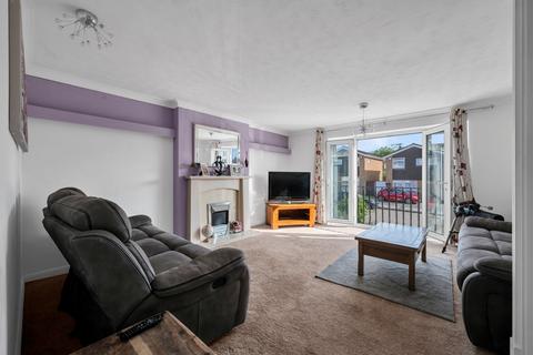 35 Broadheath Drive, Chislehurst, BR7 6EU