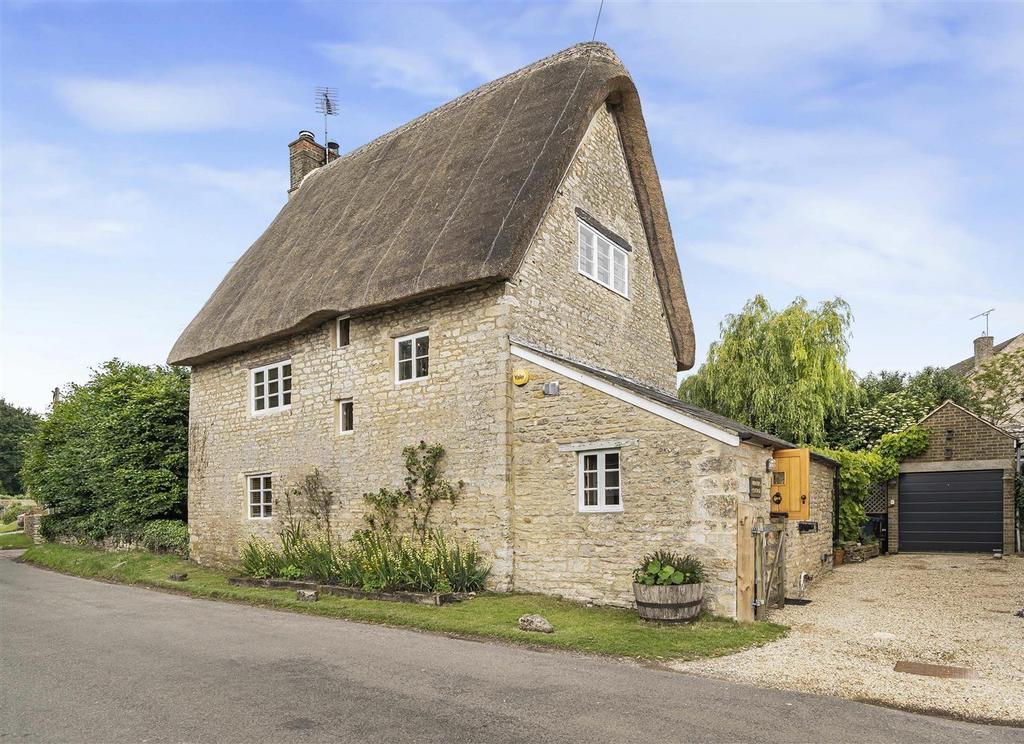 Hunters cottage.jpg
