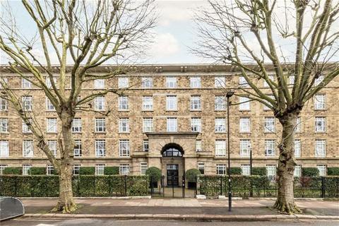 Bromyard Avenue, London W3