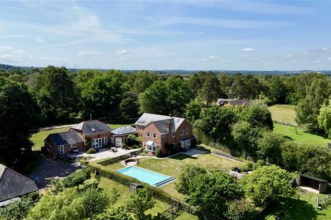 Pine View Canada Common, West Wellow, Romsey, SO51 6DH