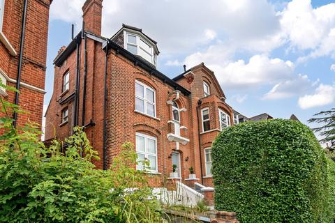 Flat 3, 52 Harold Road, London, SE19 3SW