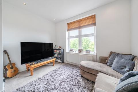 Flat 3, 52 Harold Road, London, SE19 3SW