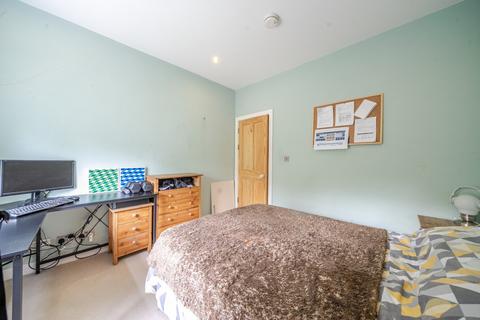 Flat 3, 52 Harold Road, London, SE19 3SW