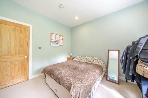 Flat 3, 52 Harold Road, London, SE19 3SW