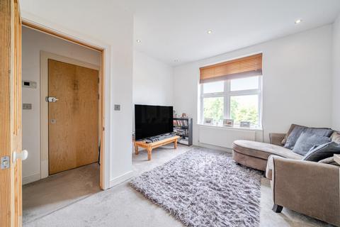 Flat 3, 52 Harold Road, London, SE19 3SW