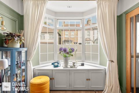 4 bedroom end of terrace house for sale, Rounton Road, Waltham Abbey, EN9