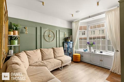 4 bedroom end of terrace house for sale, Rounton Road, Waltham Abbey, EN9