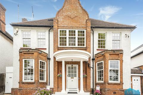 4 bedroom detached house for sale, Beechwood Avenue, Finchley Central, London, N3