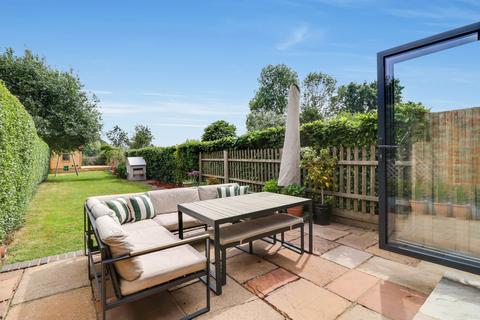 46 Summer Road, East Molesey, KT8 9LS