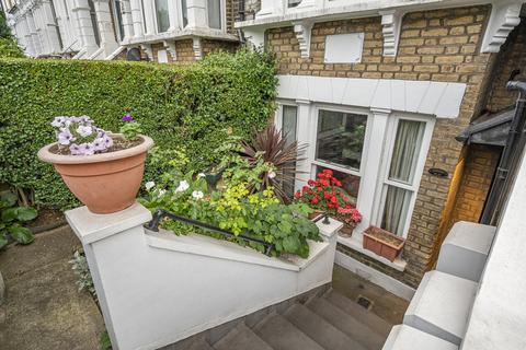 2 bedroom apartment for sale, Petherton Road, London, N5