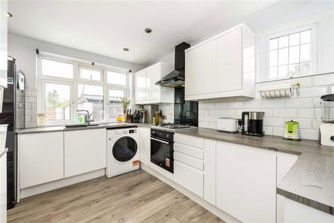 4 bedroom semi-detached house for sale, Exford Gardens, London SE12