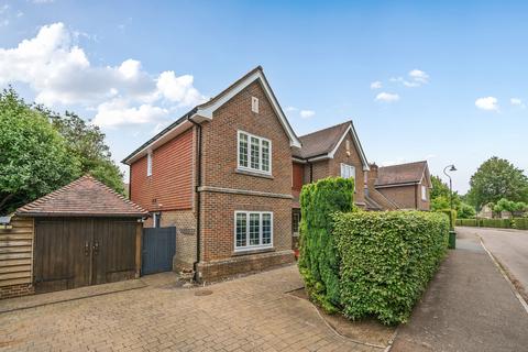 17 Cayton Road, Coulsdon, CR5 1LT