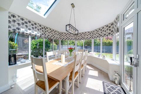 17 Cayton Road, Coulsdon, CR5 1LT