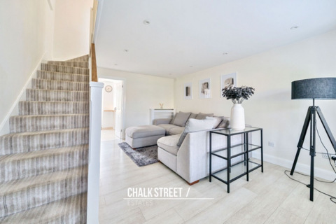 2 Ward Gardens, Harold Wood, Romford, RM3 0WX