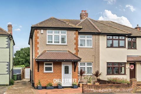 113 Warren Drive, Hornchurch, RM12 4QU