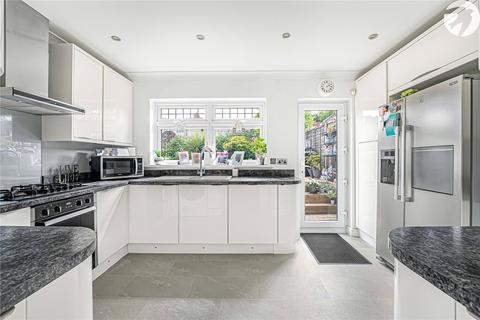 3 bedroom semi-detached house for sale, Kingswood Close, West Dartford, Kent, DA1