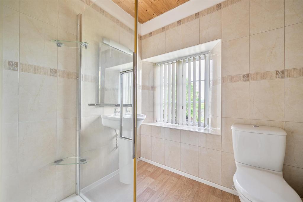 Family Shower Room